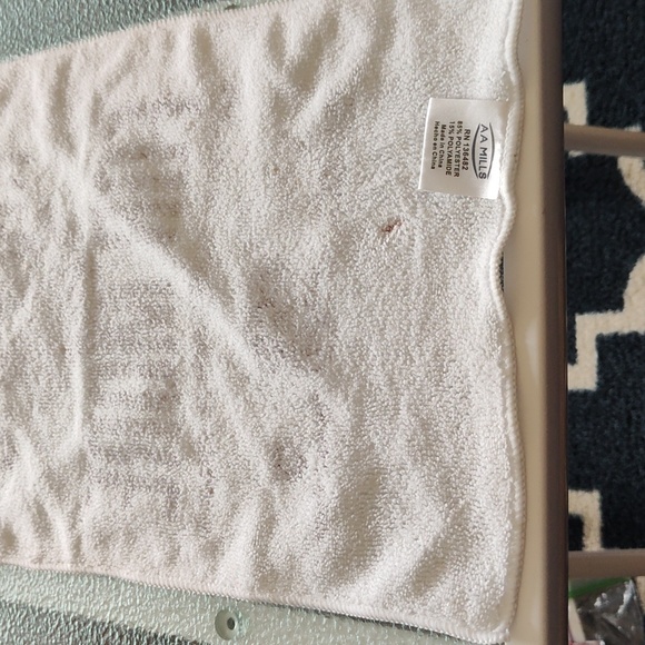 Hershey Bears Calder Cup Playoffs Rally Towel 2023 - NWT - Picture 7 of 10